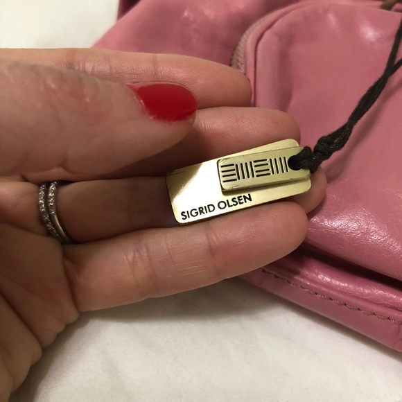 Sigrid Olsen Rose Pink Genuine Leather Purse - Picture 2 of 8